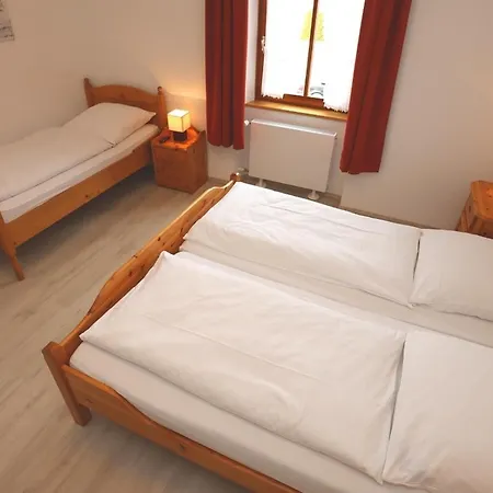 Roessle Apartment